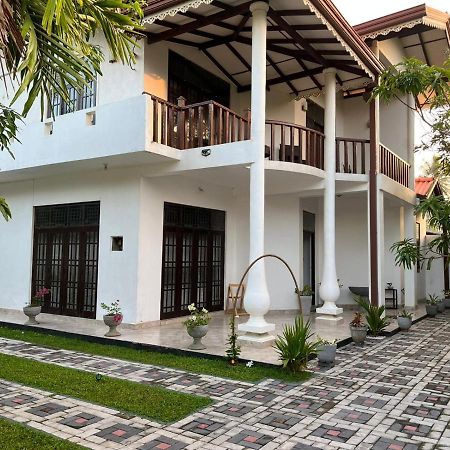 Bed and Breakfast Ja-Elas French Touch Exterior foto