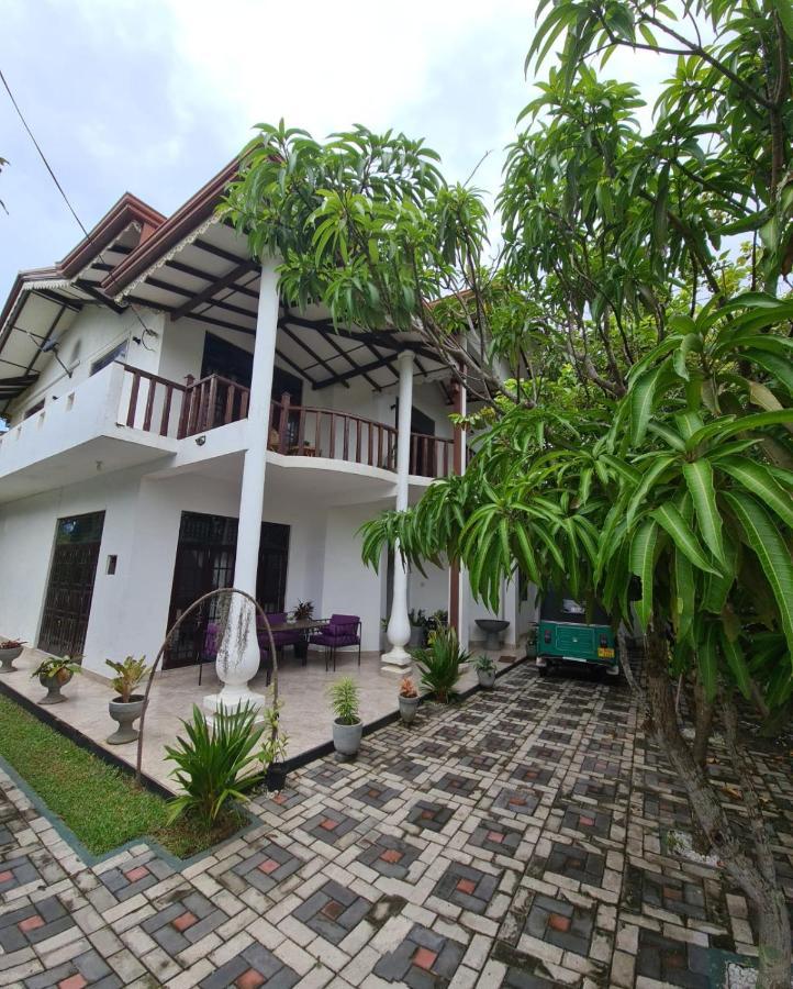Bed and Breakfast Ja-Elas French Touch Exterior foto