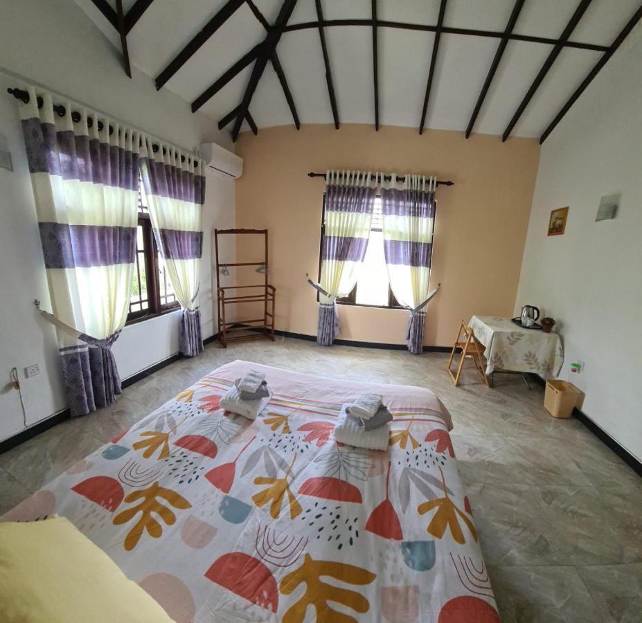 Bed and Breakfast Ja-Elas French Touch Exterior foto
